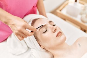 Brow Lamination Shape Carmel Indiana Spa Wellness Origin